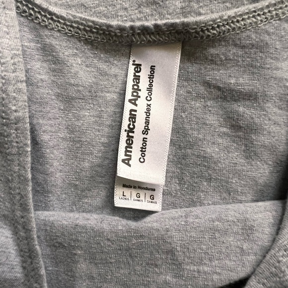 Heather grey American apparel crop tanks - Picture 2 of 2